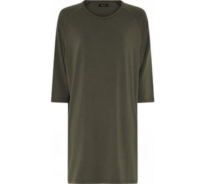 Decoy bigshirt i armygrøn bamboo mix til dag eller nat
